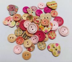 43 Stk Hölzknöpfe mix, wooden buttons