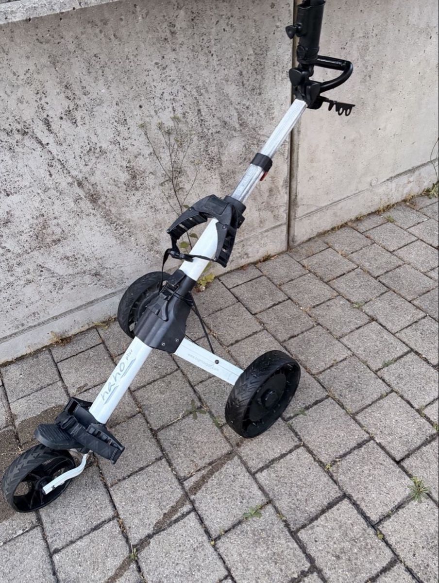 Big Max Chariots: Golf Trolley BIG MAX Nano Plus gebraucht – D'occasion à Schaffhausen par GreenApple212