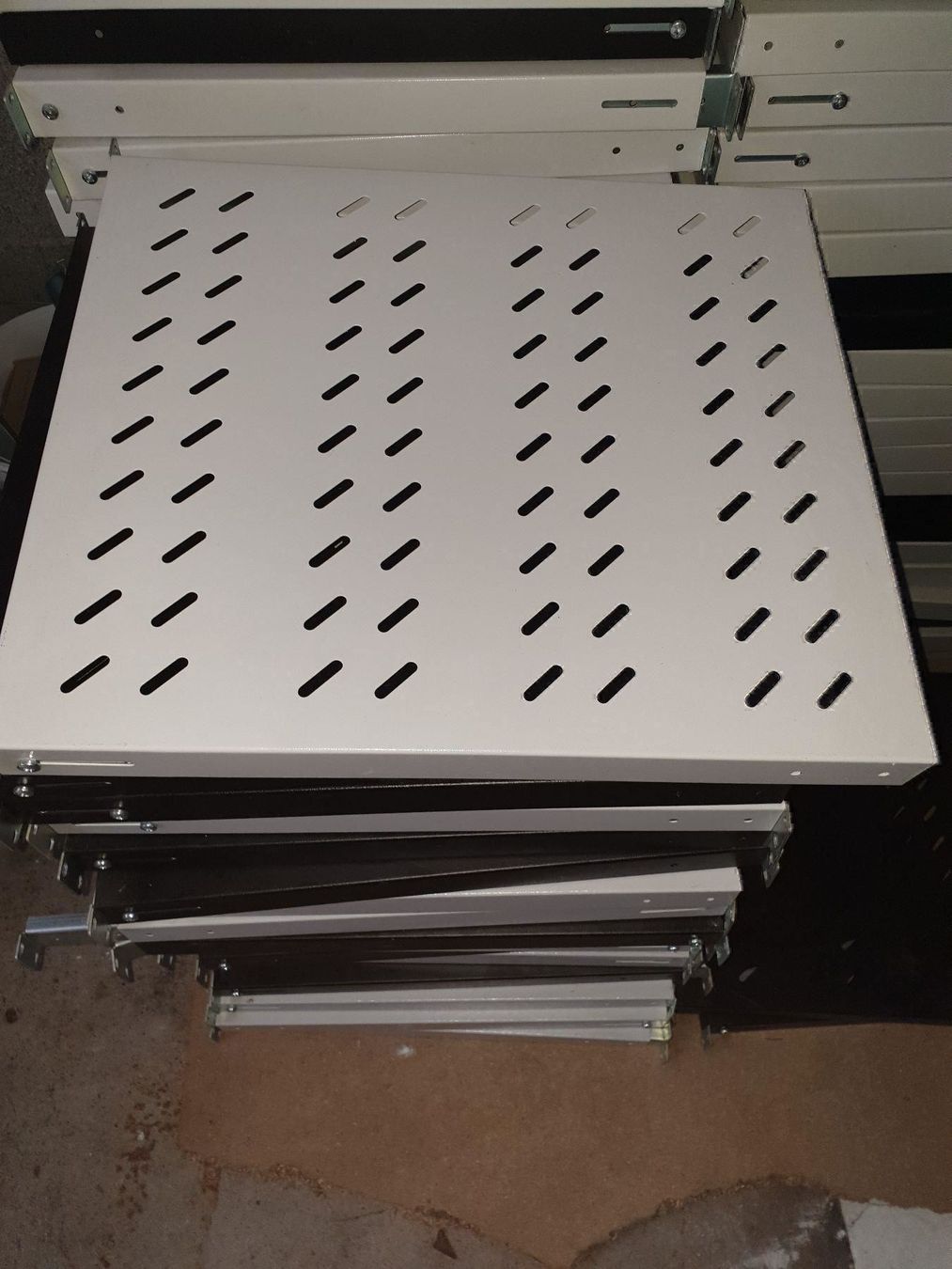 Racks & Ständer: Fachboden (Tablar) 19 Zoll Rack Digitus – Neu und originalverpackt aus Bronschhofen von Arti21 2