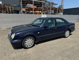 Mercedes Benz E 200 Classic Automat Klima El paket 1. hand