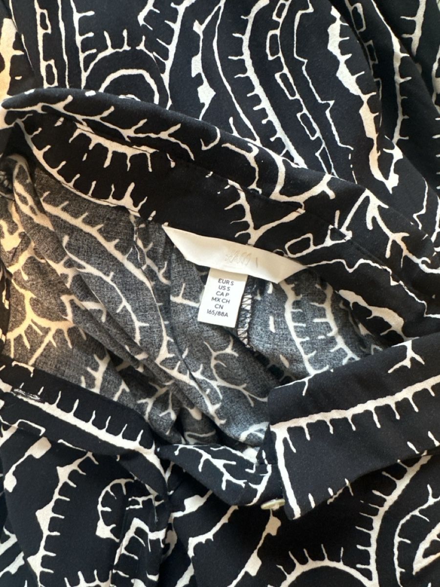 H&M Vestiti: H&M Kleid Gr. S (36)  – Usato da Bassersdorf venduto da Ayumiyamaguchi 2