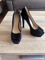 Schwarze Samt Plateau Pumps von Zara, Grösse 38, Top!