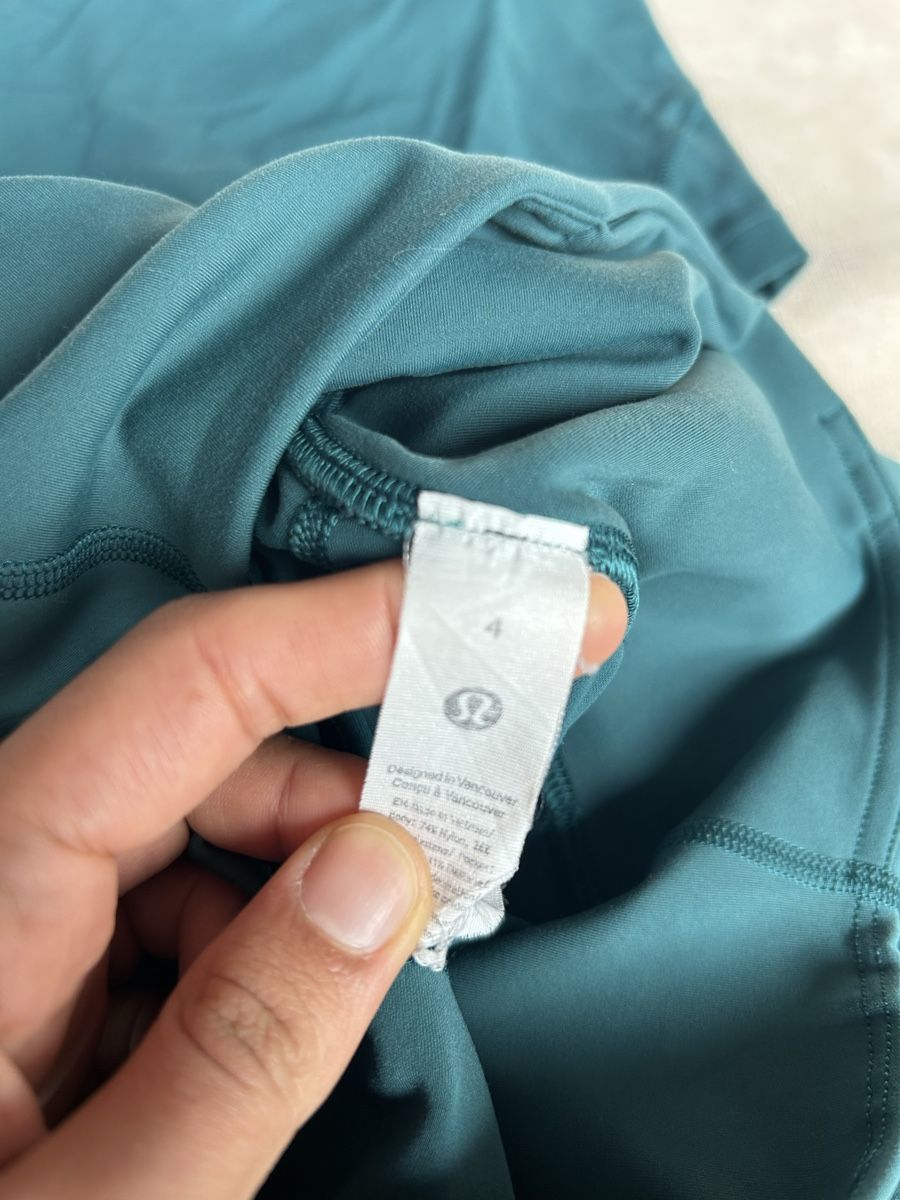 Lululemon Lotti di vestiti: Lululemon set – Usato da Herrliberg venduto da sof_rk7l 2