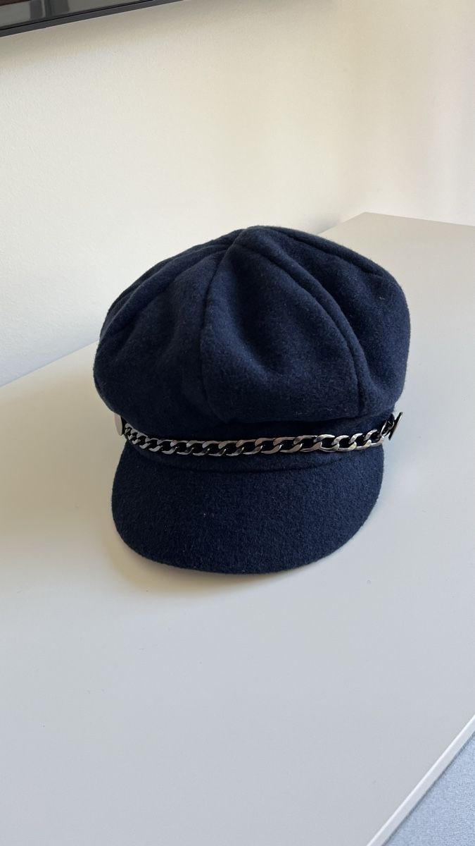 Sonstige Damenmode: Warme Kappe  – Neu (gemäss Beschreibung) aus Stäfa von Exclusive0 1