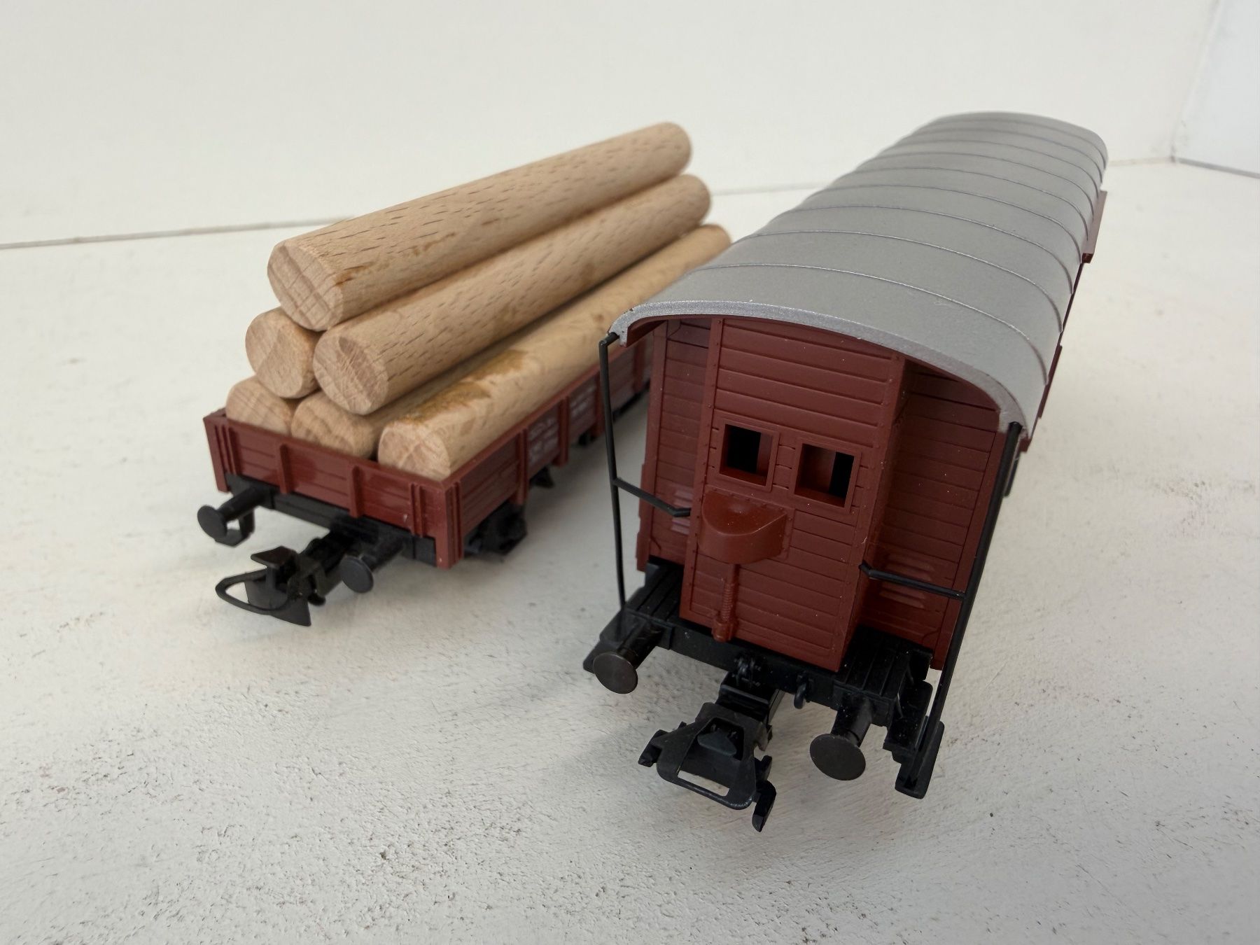 Märklin Trains électriques: Märklin 4423 +  4698 Güterwagen 2er Set der DB – D'occasion à Büsserach par ModellbahnDepot 4