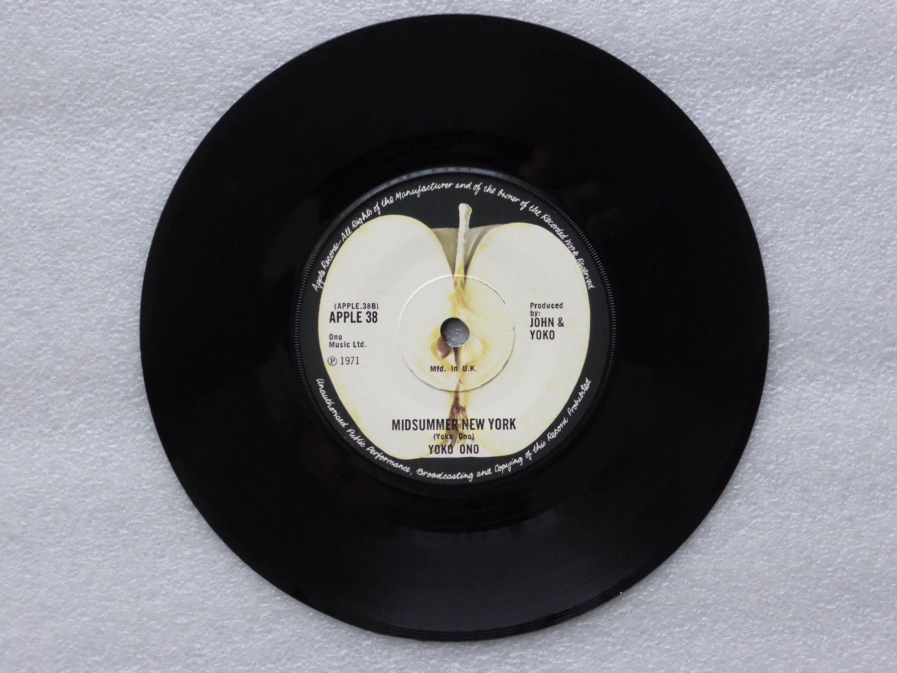 Dischi in vinile: Vinyl Single   YOKO ONO – Usato da Küssnacht am Rigi venduto da Mondkinder 2