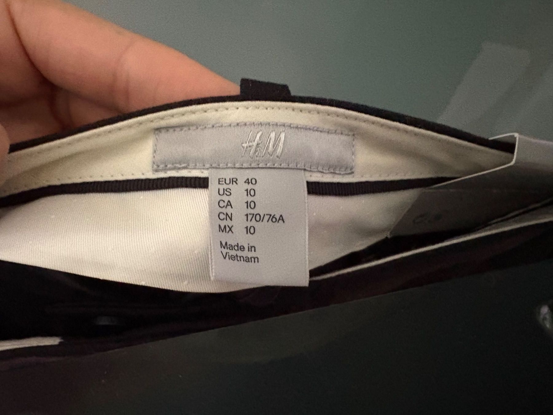 H&M Pantaloni: H&M Pants - Size 40 - NEW with tag – Nuovo e nell'imballaggio originale da Muzzano venduto da Sidney_3 1