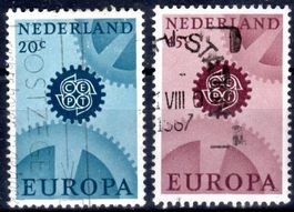 NIEDERLANDE 1967 RÄDERWERKE 2 EUROPAMARKEN GESTEMPELT -DD139