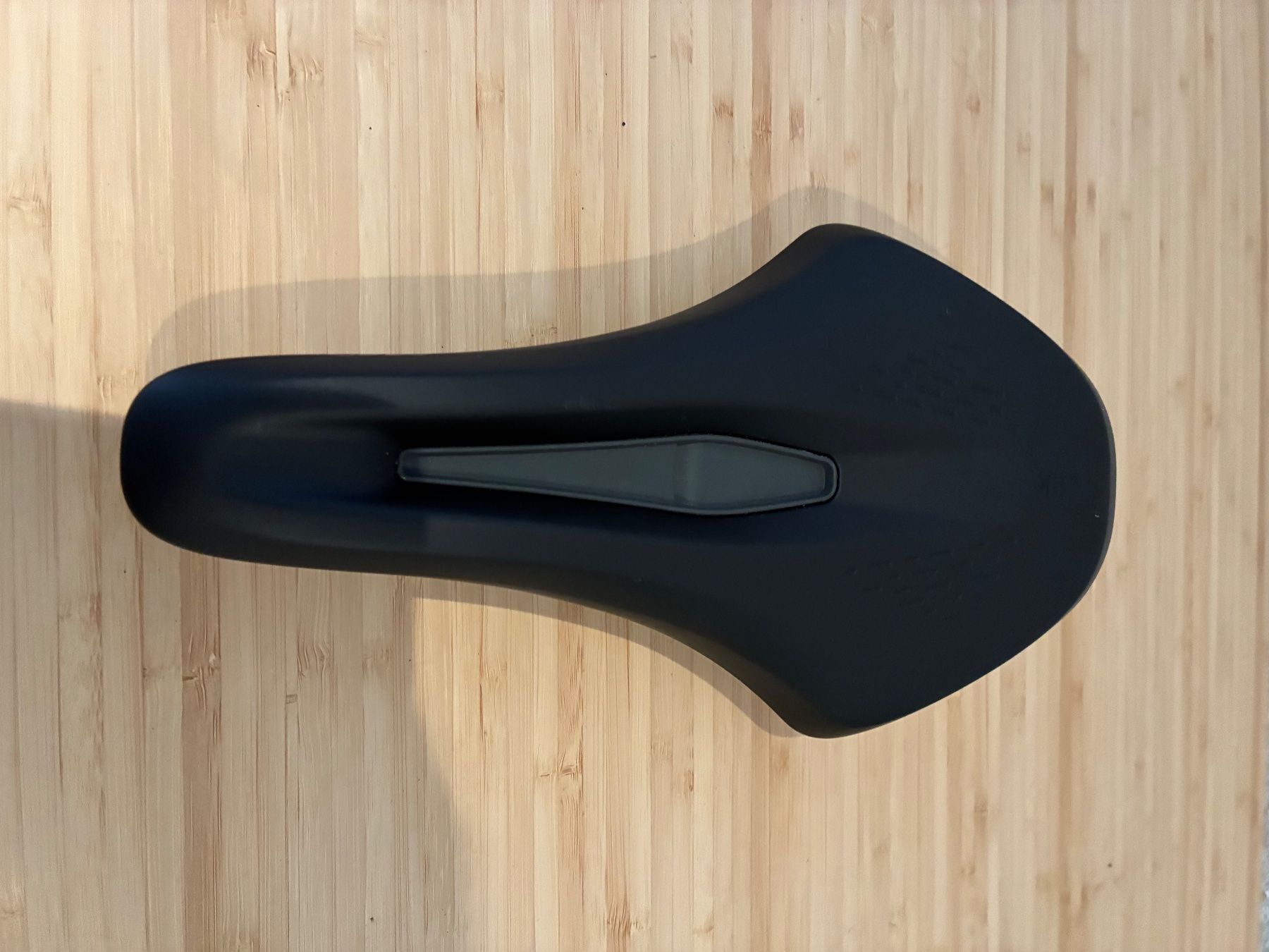 Fizik Pezzi di ricambio: Fizik Terra Argo X5 Saddle 150mm – Nuovo (secondo la descrizione) da Zofingen venduto da cwt_8bvn 1