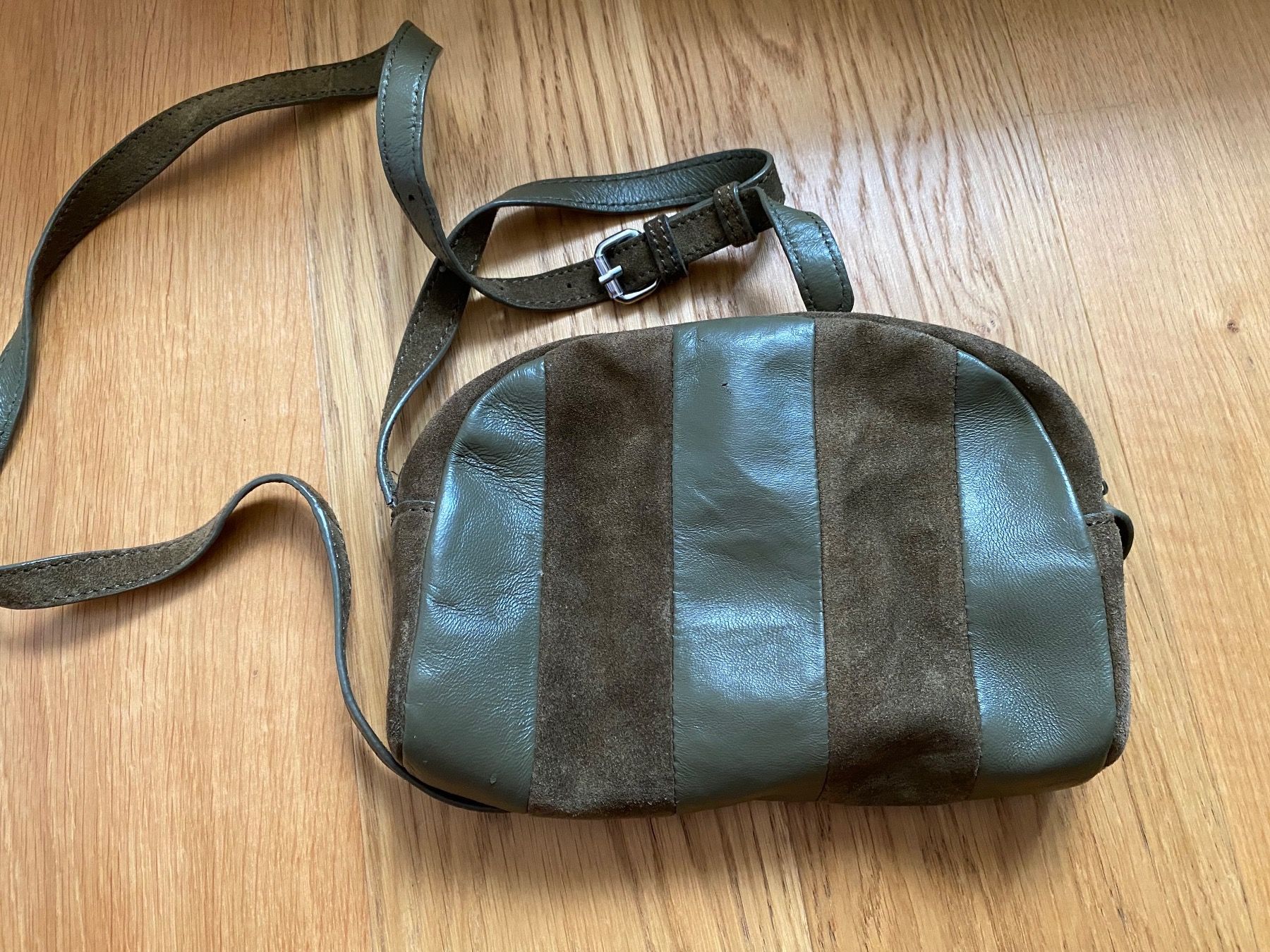 Pieces Borse da donna: Kleine Handtasche – Usato da Küssnacht am Rigi venduto da Wir-3