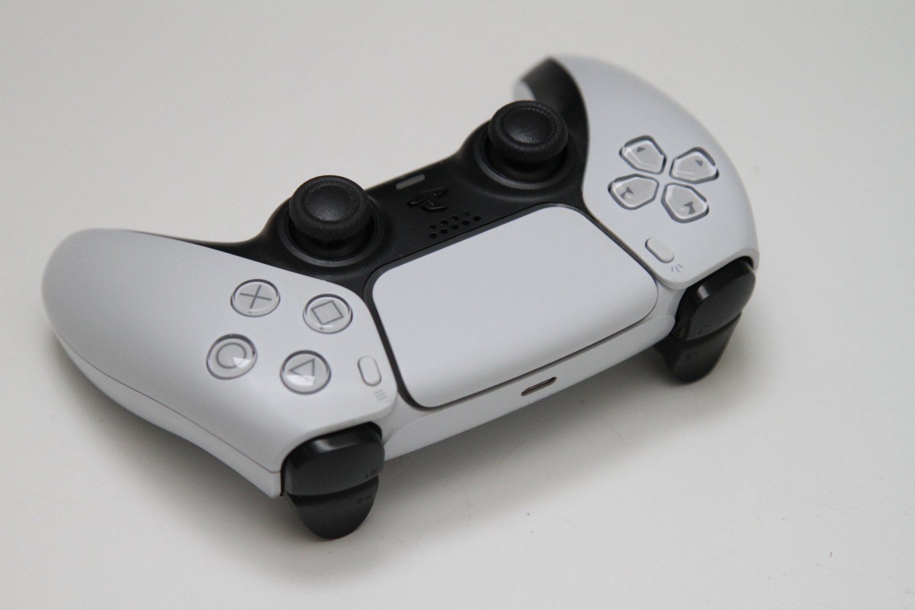 Sony Controller: Playstation 5 (PS5) Controller – Usato da Basel venduto da camelot99 1