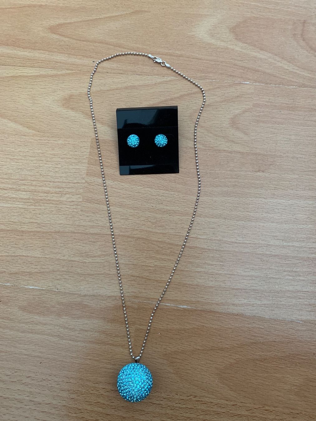 Altri gioielli: Parure bijoux boules turquoises – Usato da MEYRIN venduto da Gwendo10