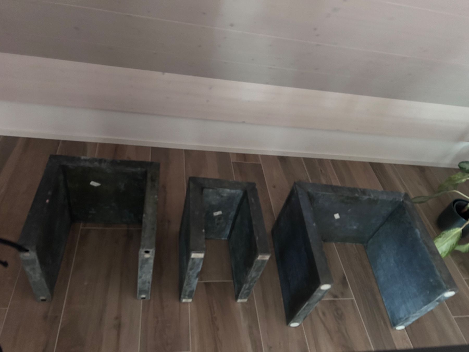Tables de nuit: Beistelltisch Metall – D'occasion à Birmensdorf ZH par jana.kaelin 1