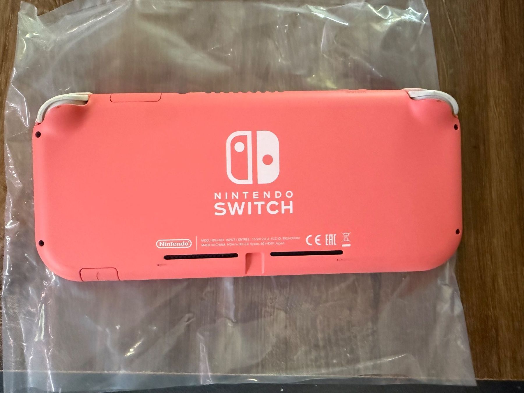 Nintendo Konsolen: Nintendo Switch Lite ohne Kabel – Gebraucht aus Mörel von mar_7gfs 2