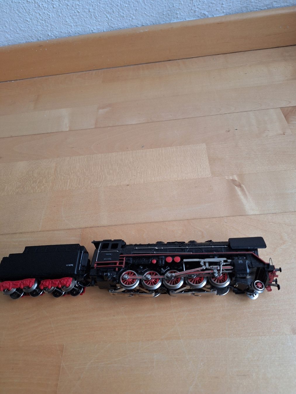 Märklin Modellini di ferrovie: Märklin Dampflokomotive 3027 – Usato da Züberwangen venduto da Christine55 3