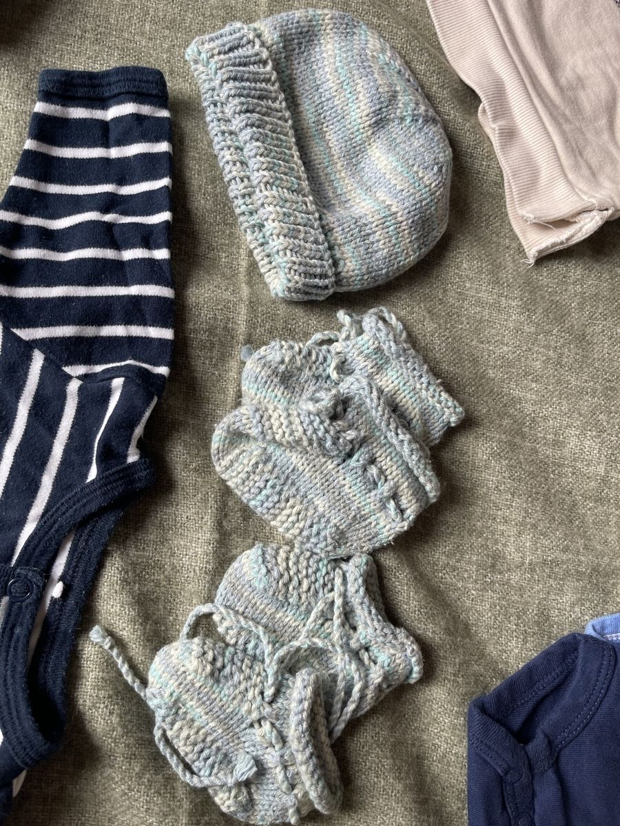 Lotti & Set di vestiti: Kleiderpaket 50-62 – Usato da Kölliken venduto da ErmelindaE 8