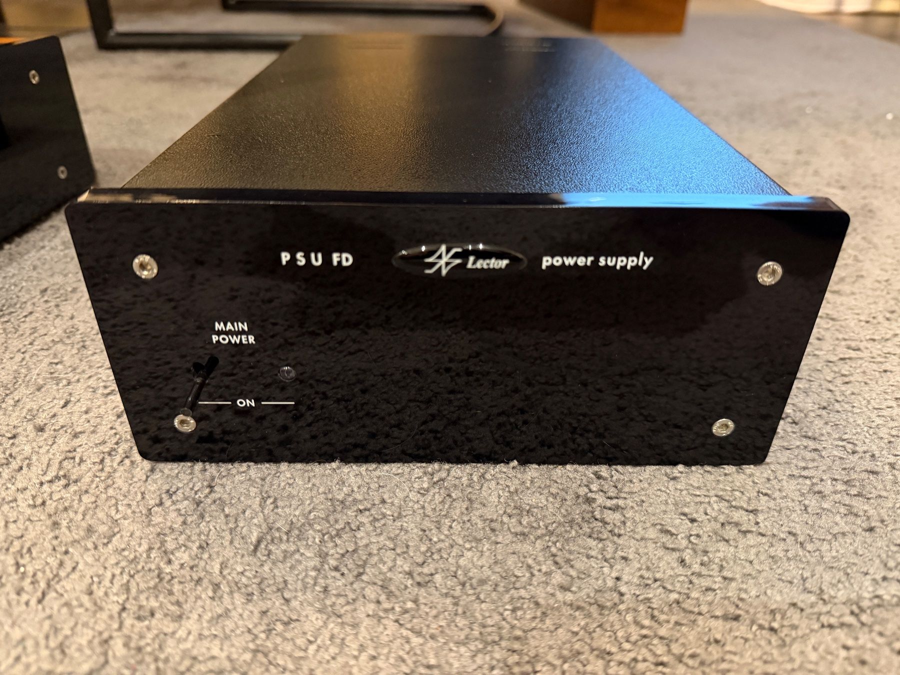 Amplificatori: Lector Strumenti Phono Amp System mit externem Netzteil – Usato da Horgen venduto da Auction-Kings 6