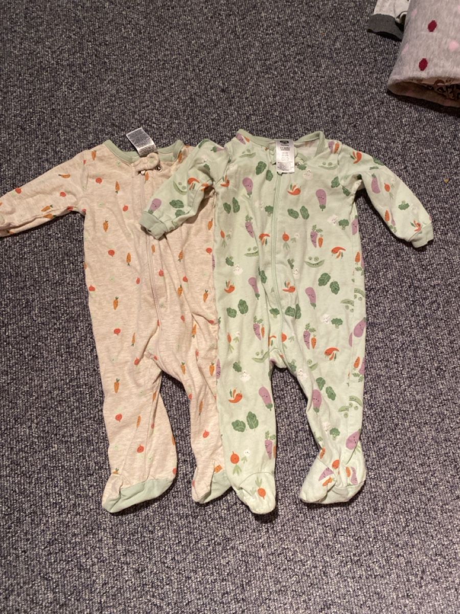 Pigiami: Gerber 0-3 Strampler Mädchen Jungen Pyjama  – Usato da Wengi b. Büren venduto da sch_dmj5