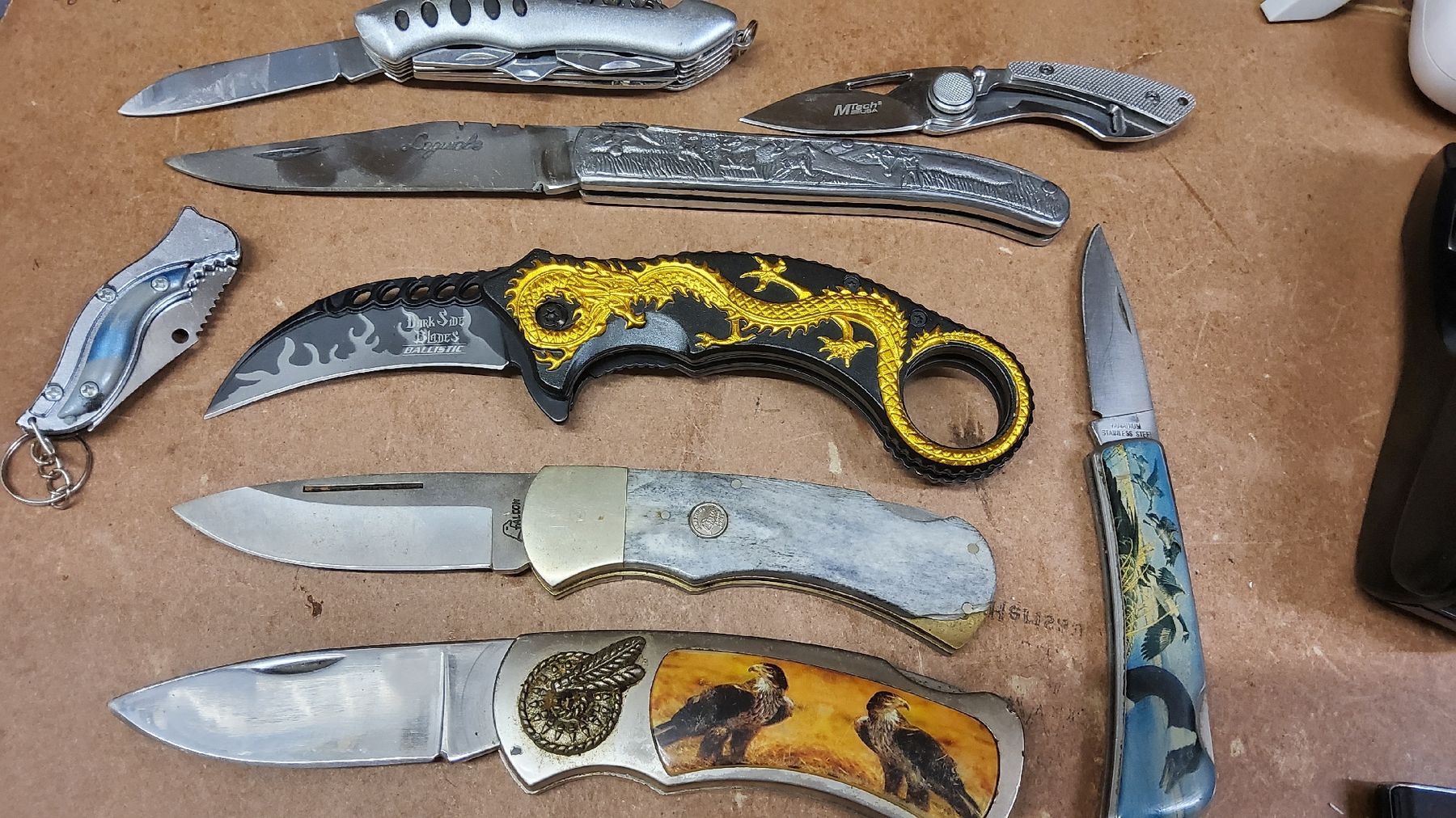 Taschenmesser: 8 X Taschenmesser – Gebraucht aus Herisau von Nluanalucas