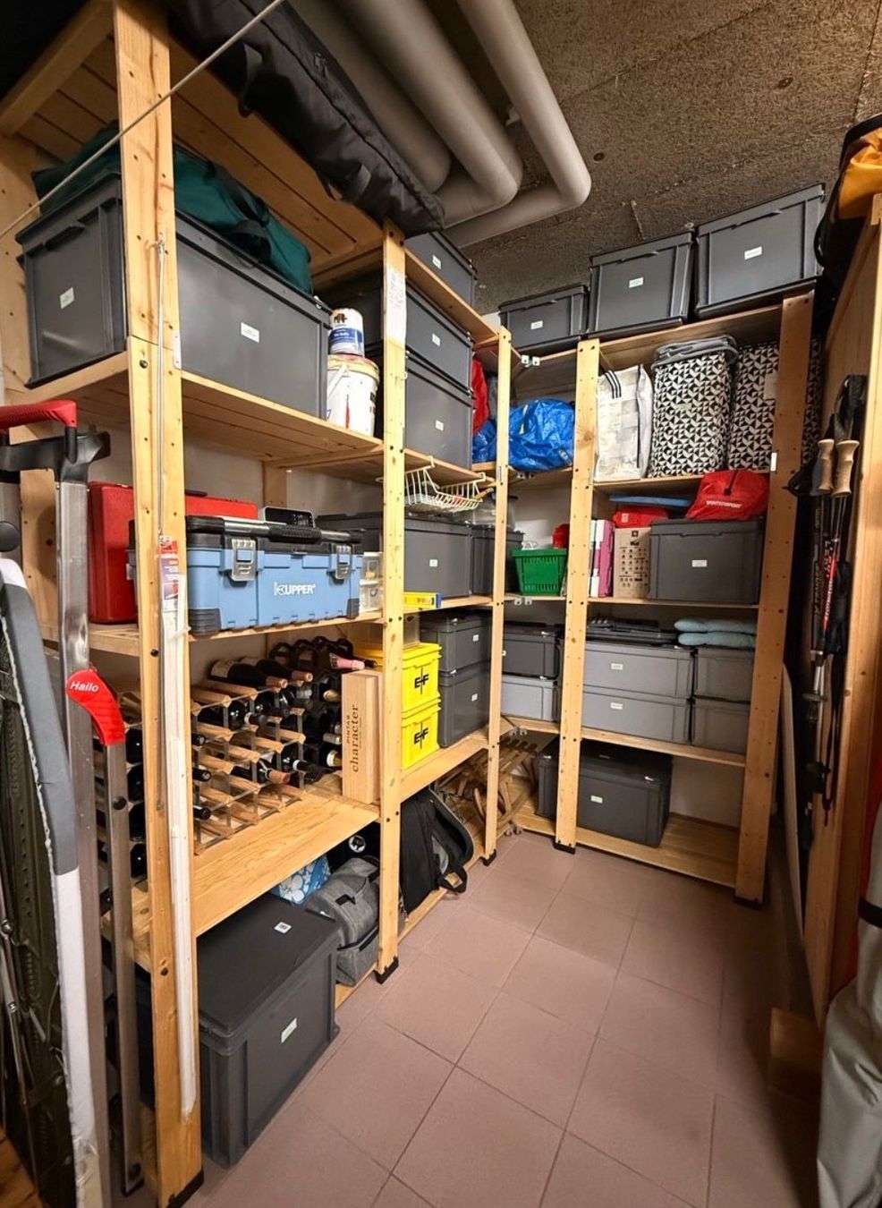 Regale: Regal System Holz – Gebraucht aus Solothurn von NUVICO