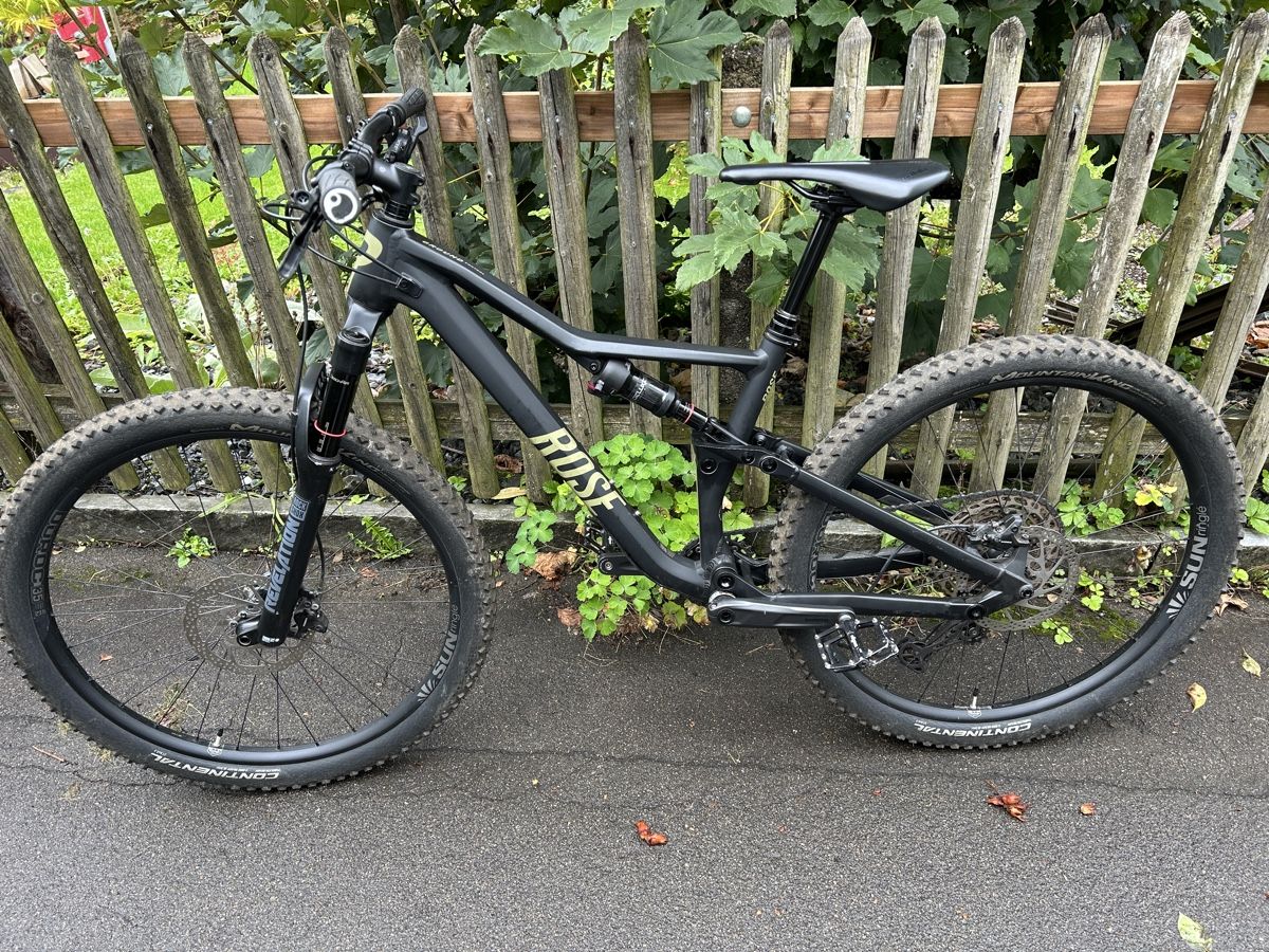 Rose Vélos: Bike – D'occasion à Winterthur par goggeien