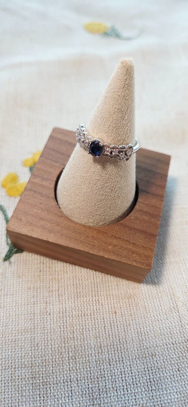 Anelli: NEW - S925 Sapphire Ring (Adjustable) – Nuovo (secondo la descrizione) da Zürich venduto da cin_wcf6 1
