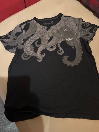 Medicine T-Shirt, Gr. M, neuwertig, cooler Kraken-Print