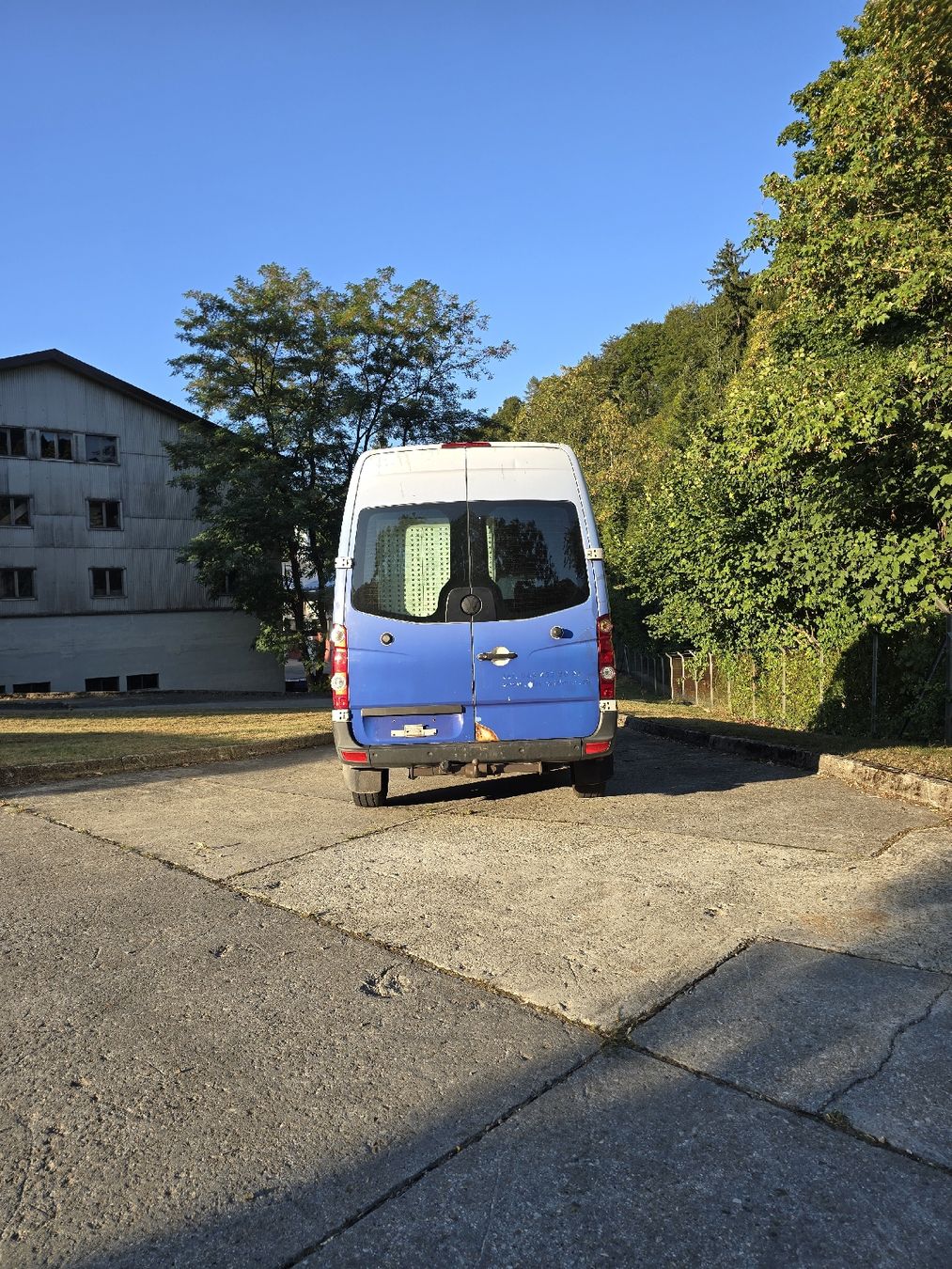 VW Nutzfahrzeuge: VW Crafter 35 Lieferwagen – Gebraucht aus Fischingen von Produktix 3