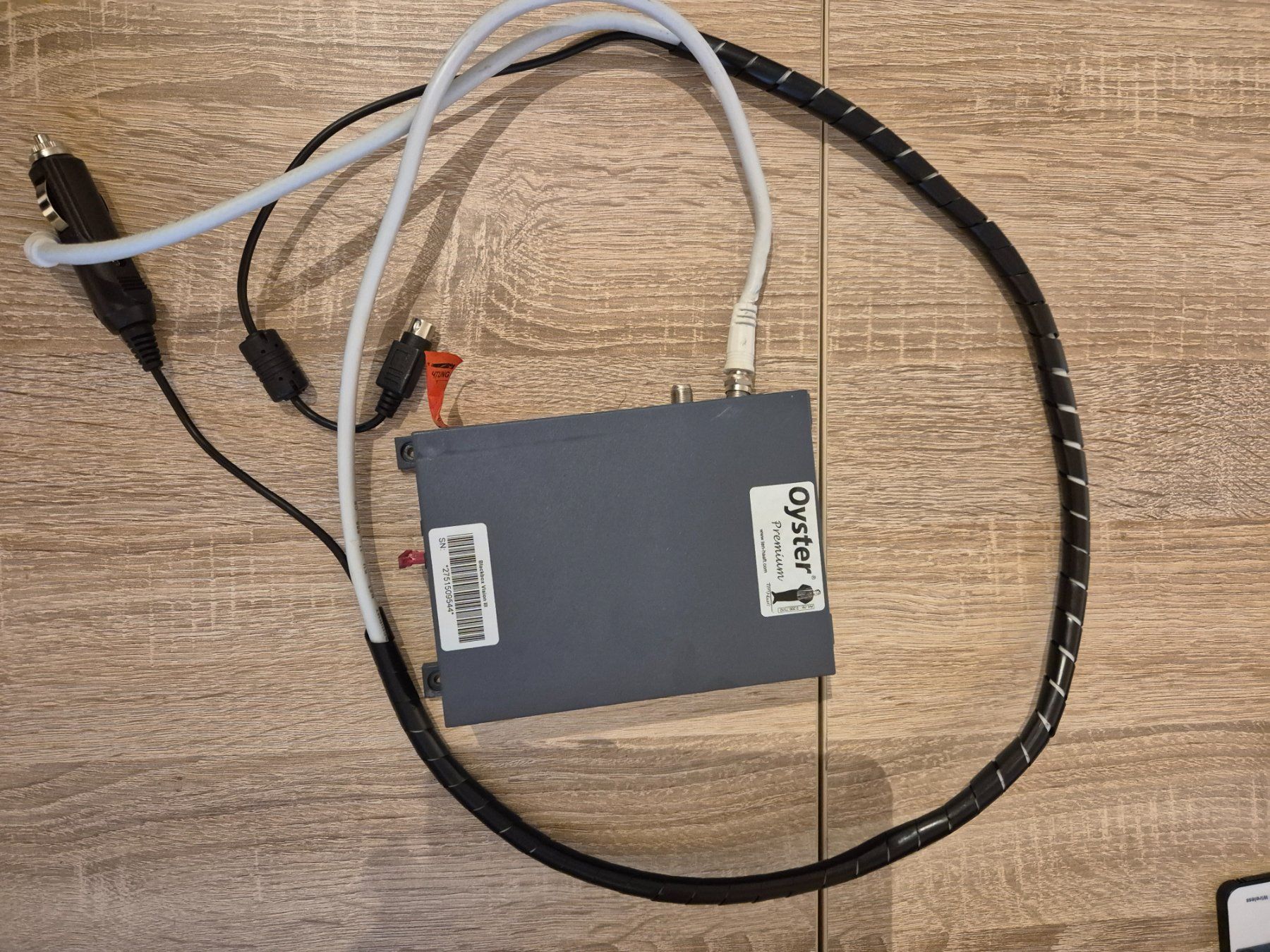 Satellitenschüssel: Oyster Premium Satelliten-Anlage – Gebraucht aus Weiach von ZHmakitiAG 2