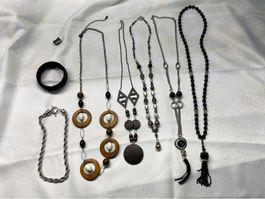 Schmuckset, 6 Halsketten, 1 Armreif, 1 Ring