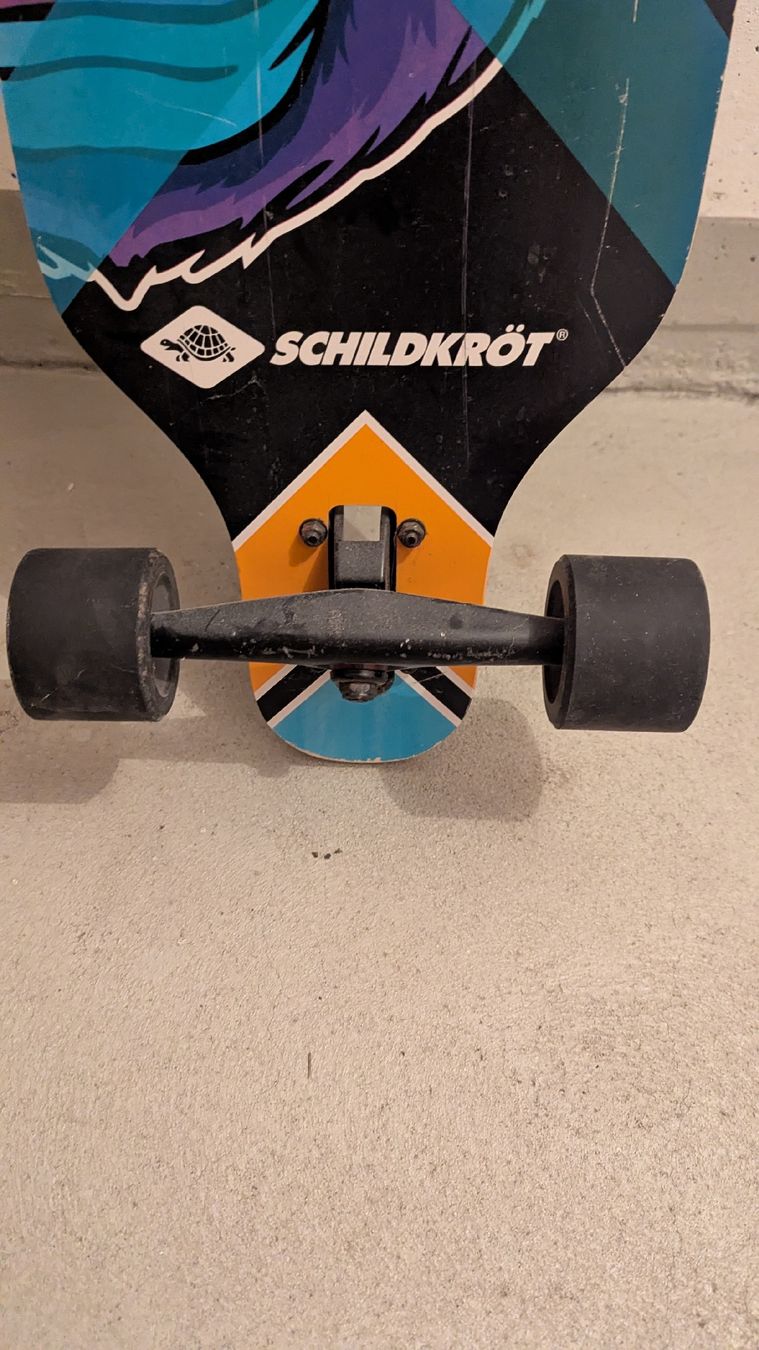 Skateboards: Longboard Schildkröt gebrauchter Zustand 80A Rollen – Usato da Bottighofen venduto da _Claudio_ 1