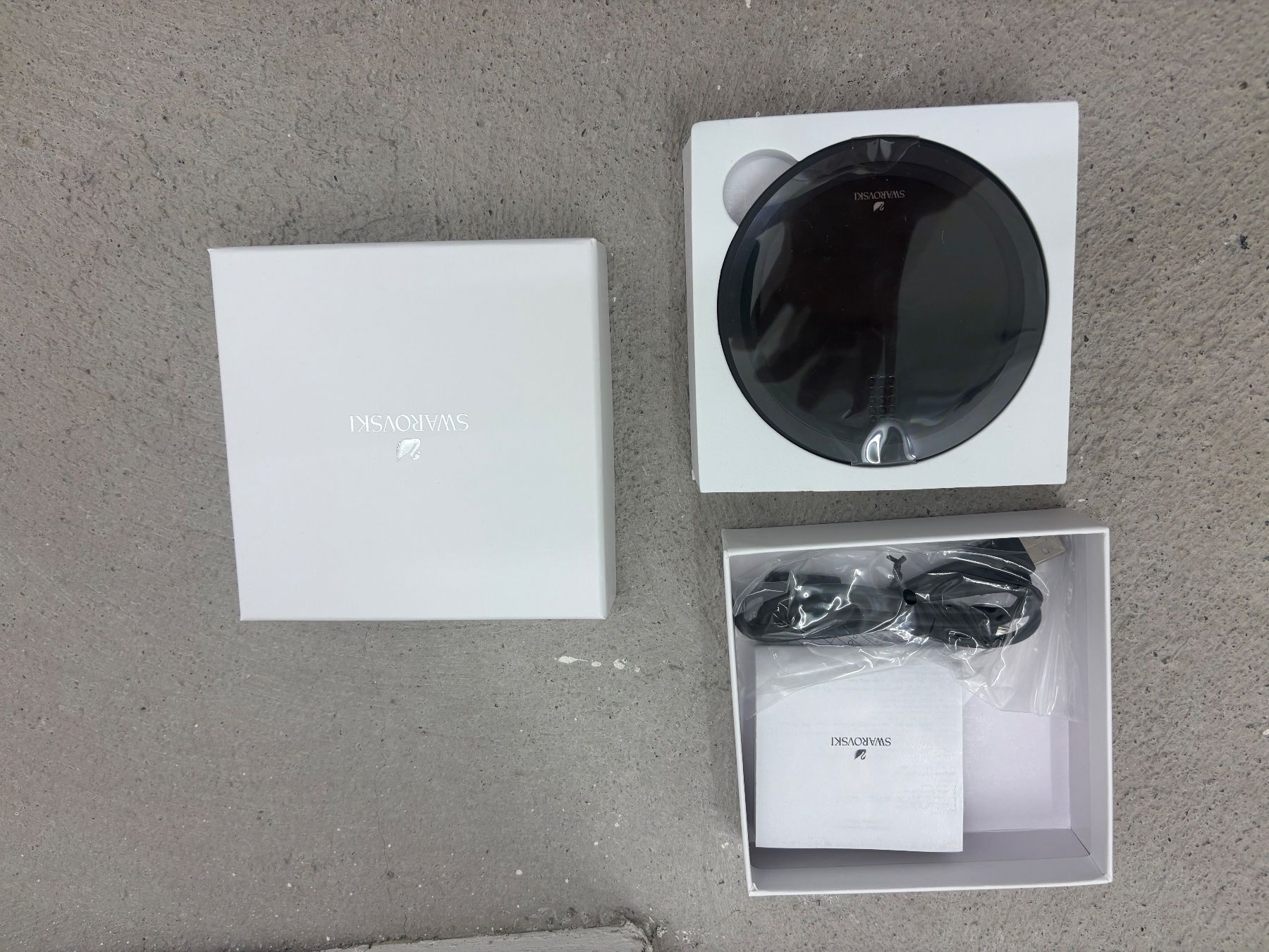 Caricabatterie: Swarovski Charger – Nuovo (secondo la descrizione) da Uster venduto da ste_j9lb