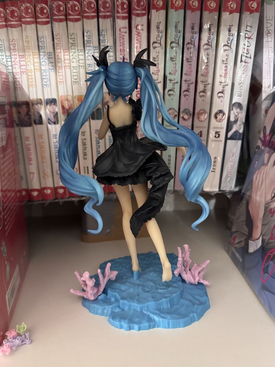 Statuette: Hatsune Miku Sega Figur – Usato da Wünnewil venduto da SaliBunny 1