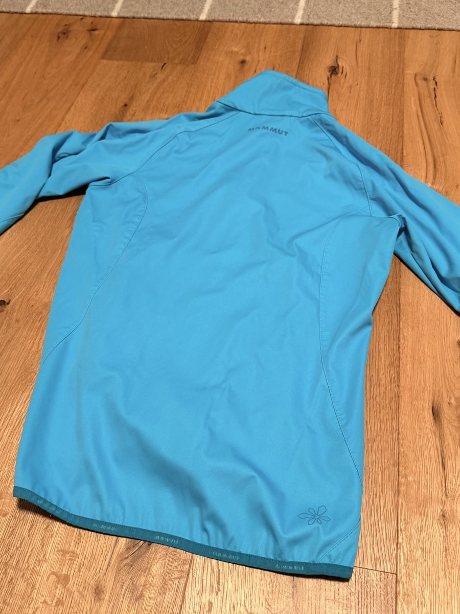 Mammut Vestes: Mammut Jacket size M  – D'occasion à Altendorf par gio_86dc 2