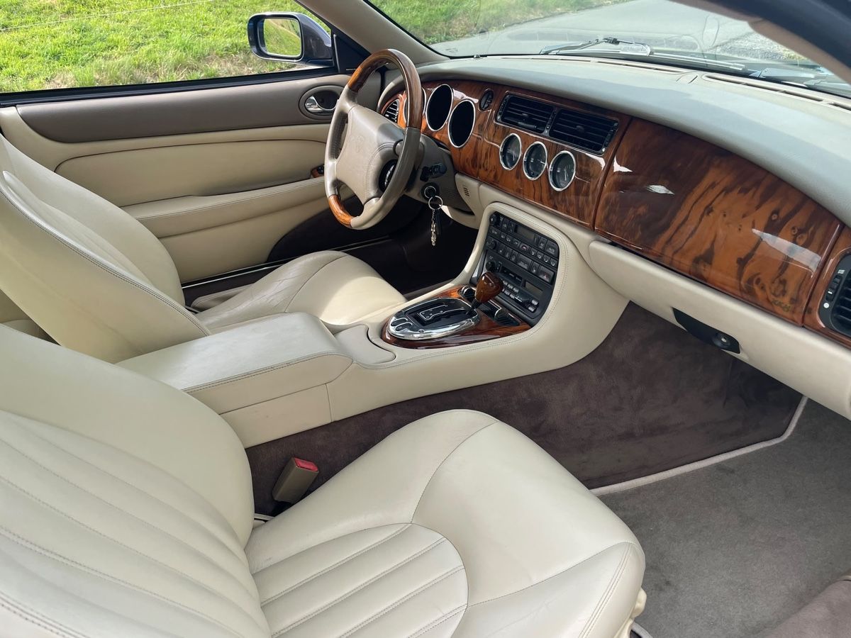 Jaguar Automobili: Jaguar XK 8 – Usato da Luzern venduto da chevy7779 4