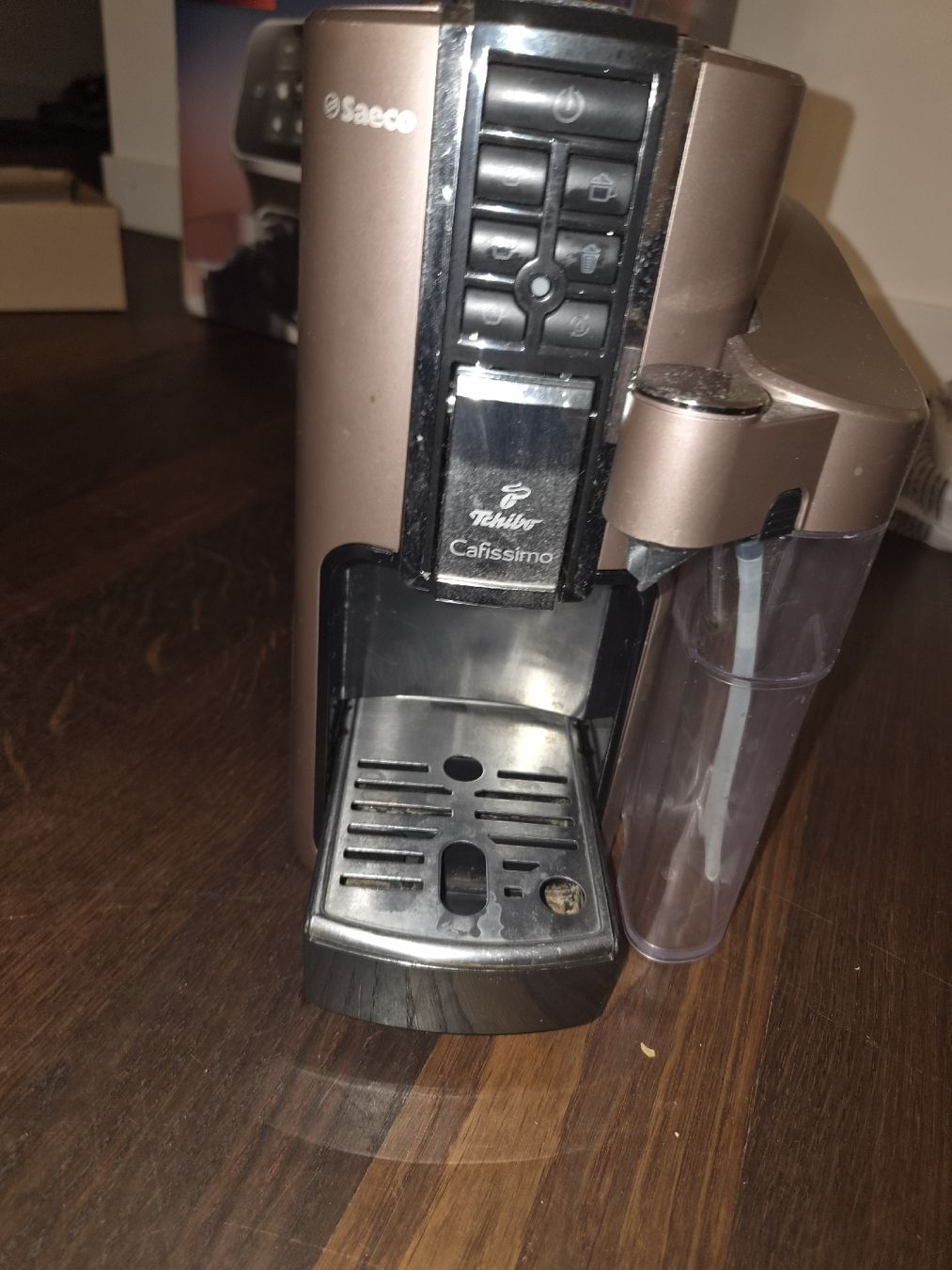 Tchibo Macchine per caffè & Macchine per espresso: Kaffeemaschine Tchibo Cafissimo Latte  gebraucht  – Usato da Basel venduto da avn_5lx7 5