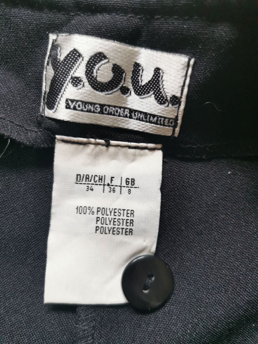 Hosen: Y.O.U.; Schwarze Schlaghose / Hose Gr. 34 mit Gurt – Gebraucht aus Boniswil von Totomat-Lady 3