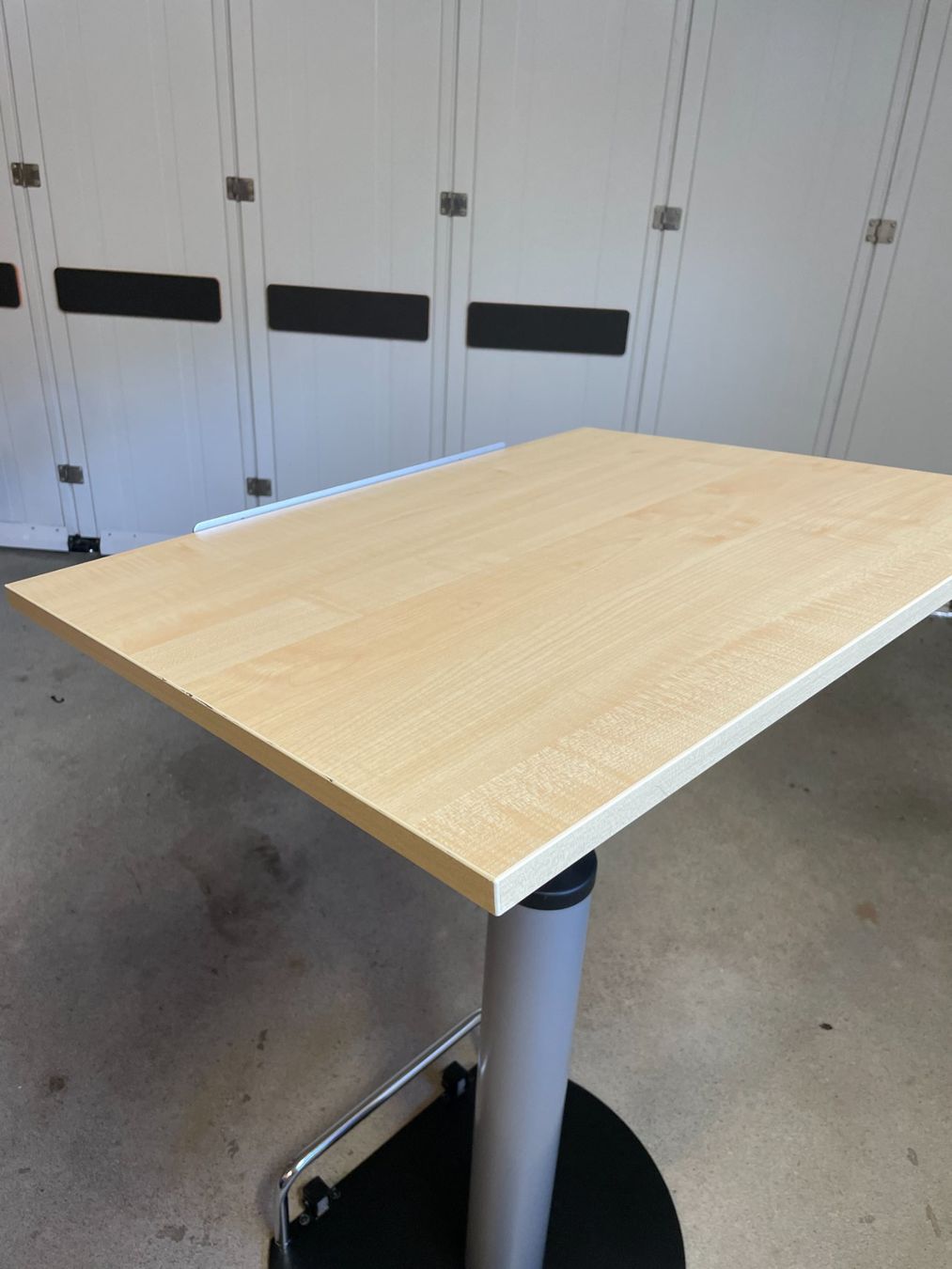 Schreibtische: Kettler Stehpult High Point Basic, fix geneigt, Rollen – Gebraucht aus Ibach von tim_9a7 3