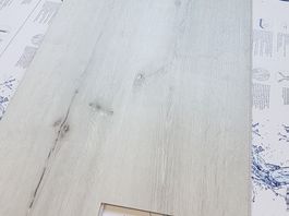 Vinyl Wasserfeste Dielen mit SPC Träger und Kork unterlage