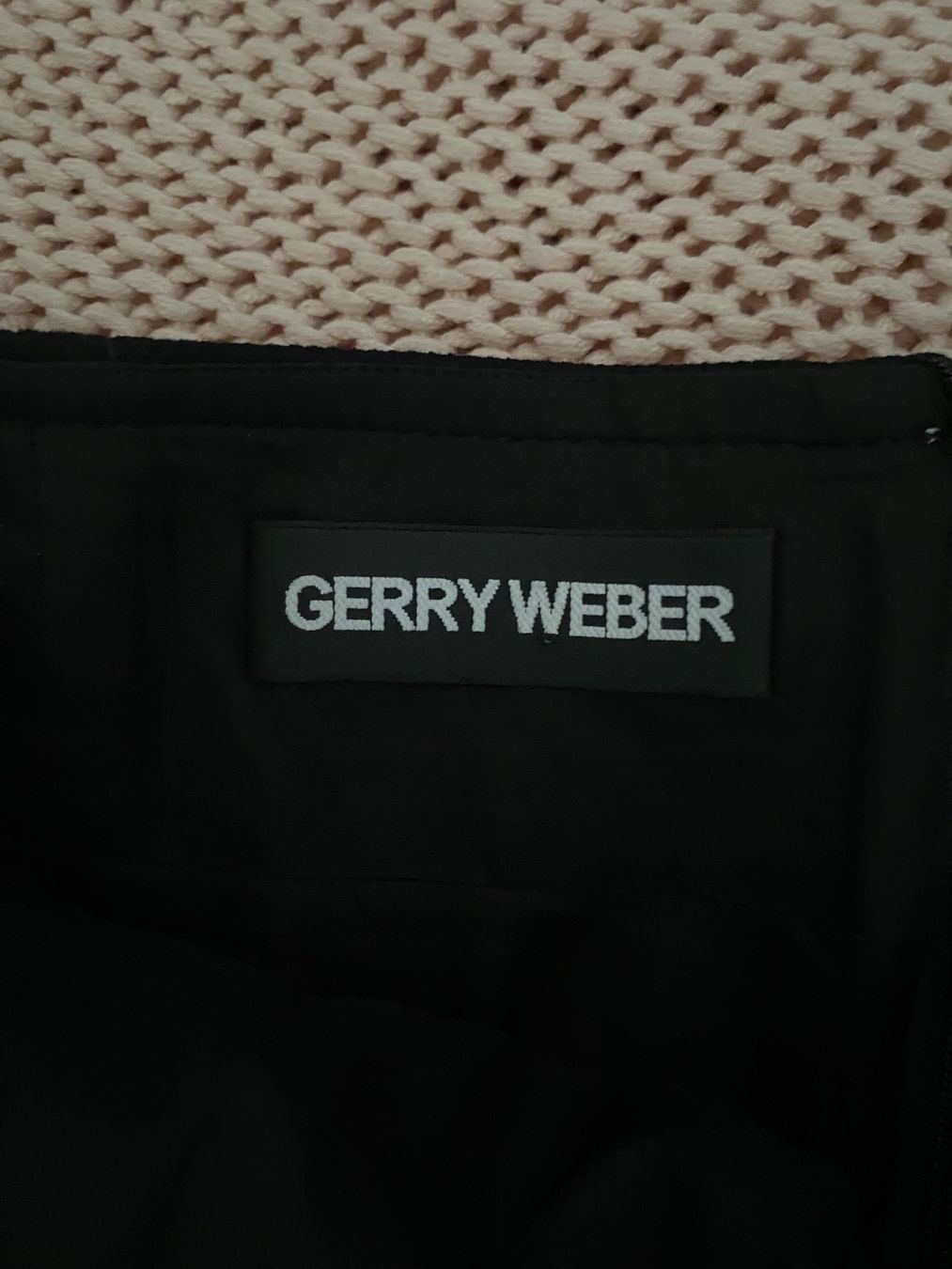Gerry Weber Gonne: Gerry Weber Rock mit Gurt, Grösse 44 – Nuovo (secondo la descrizione) da Winterthur venduto da marisole4 4