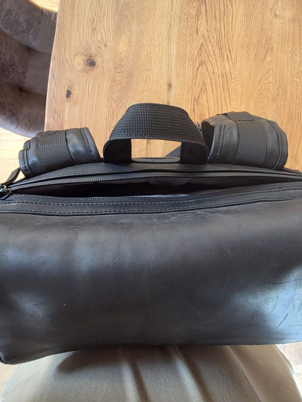 Kapten & Son Zaini: Kapten & Son Rucksack, Bali All Black – Usato da Felben-Wellhausen venduto da cedi_g 4