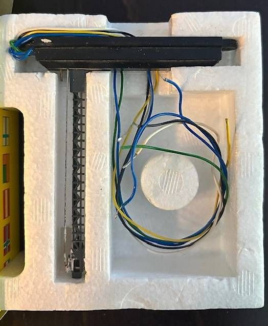 Trains électriques: Minitrix sinal rouge-vert – Neuf avec emballage d'origine à Le Locle par Sam54 3