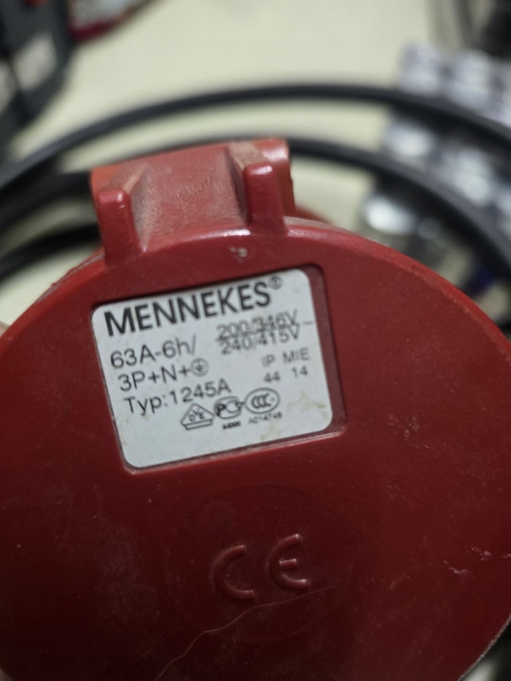 Mennekes Câbles: Kabel 5x16mm2 mit CEE 63A Starkstromkabel  – Neuf (Voir description) à Cham par NeraHandel 1