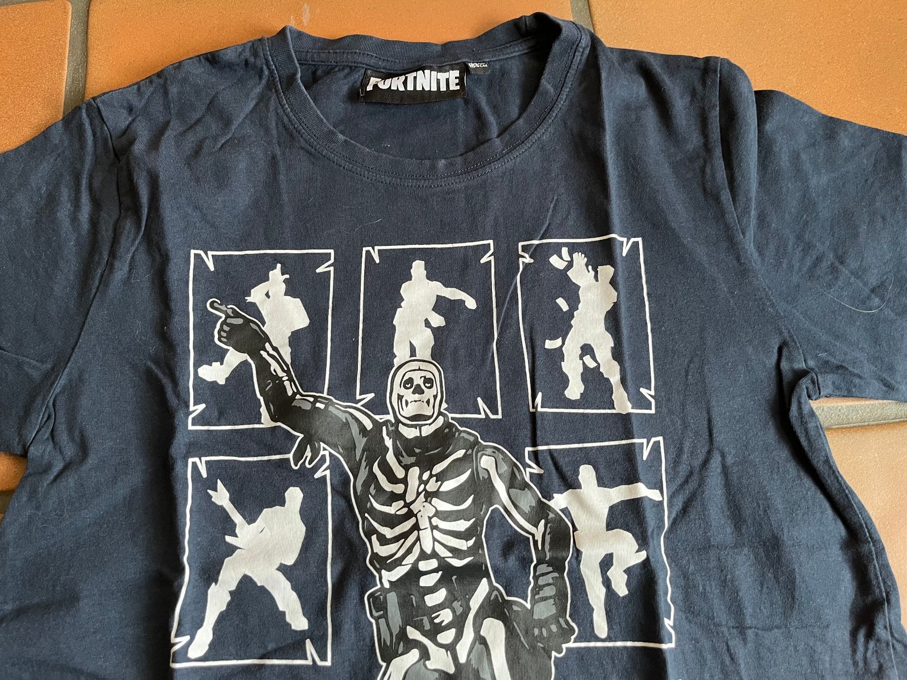 T-Shirts: T-Shirt Fortnite Grösse 164 – Gebraucht aus Rechthalten von Cheech2 1