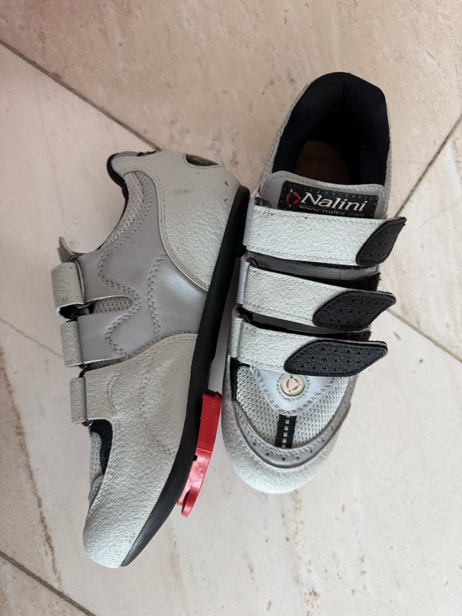 Scarpe da donna: Velo klicker Schuh Nalini - Gr. 39 – Usato da Laufen venduto da osupino 1