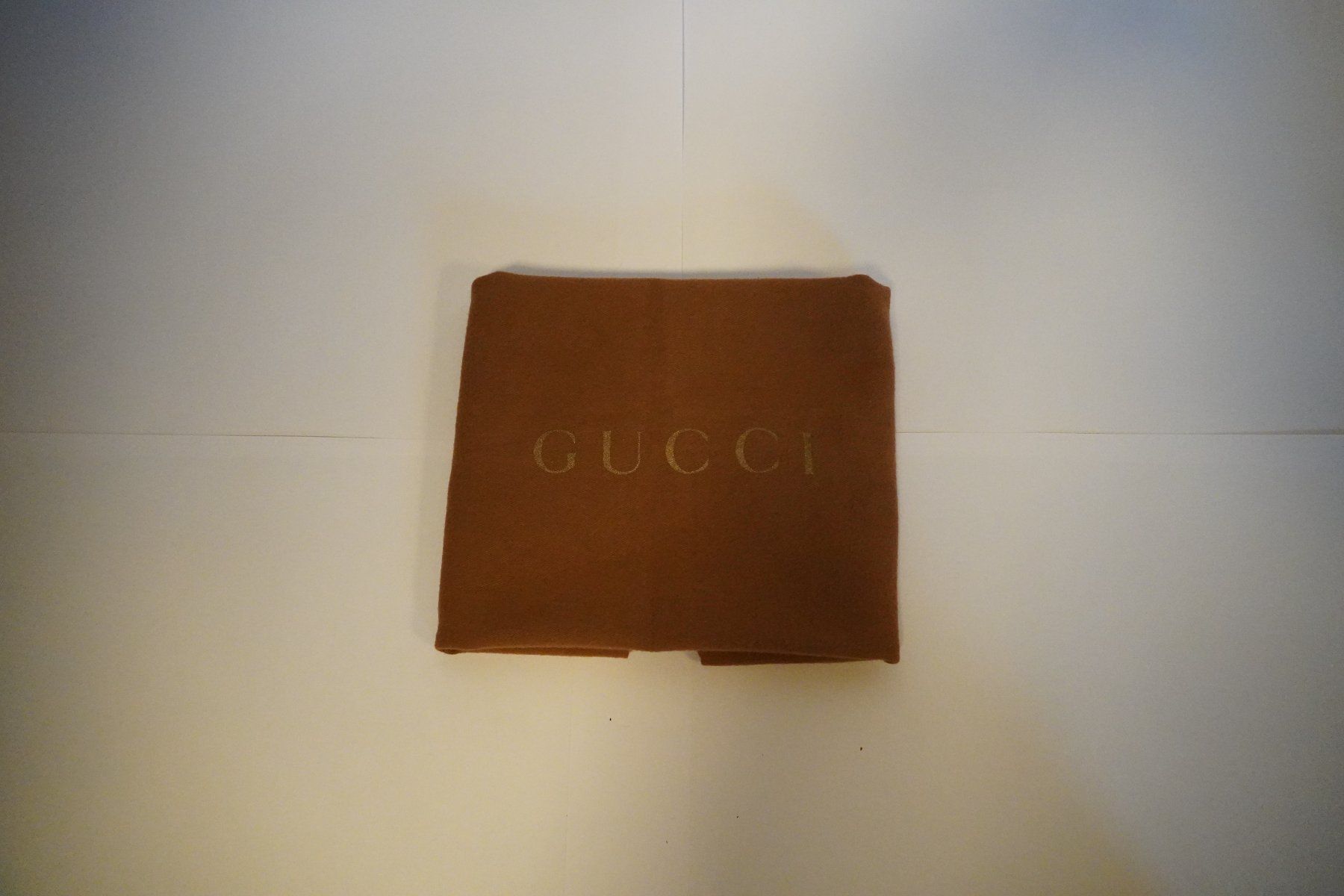 Gucci Borse da donna: Gucci Duchessa Handbag 2000s – Usato da Bolligen venduto da kat_5xj8 7