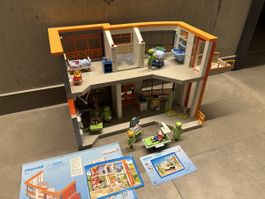 Playmobil hôpital 6657 et 6659