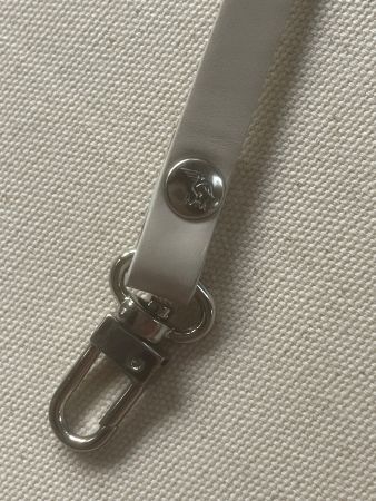 Maison Mollerus Lederband mit Karabiner