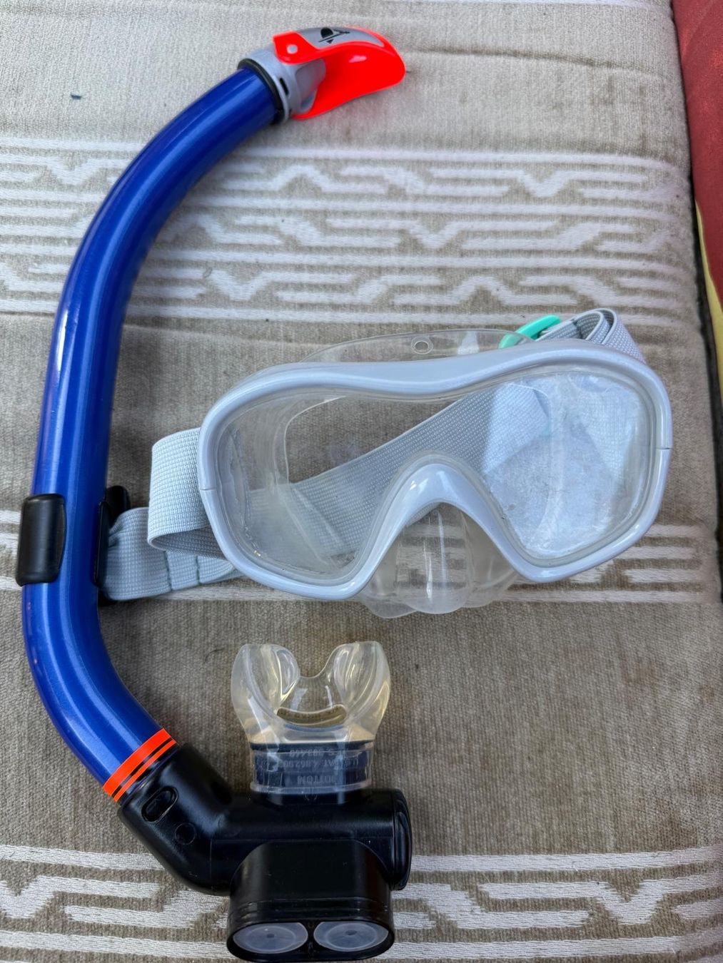 Occhiali & Lenti: Tauchbrille mit Schnorchel – Usato da Flawil venduto da Stella_3 6