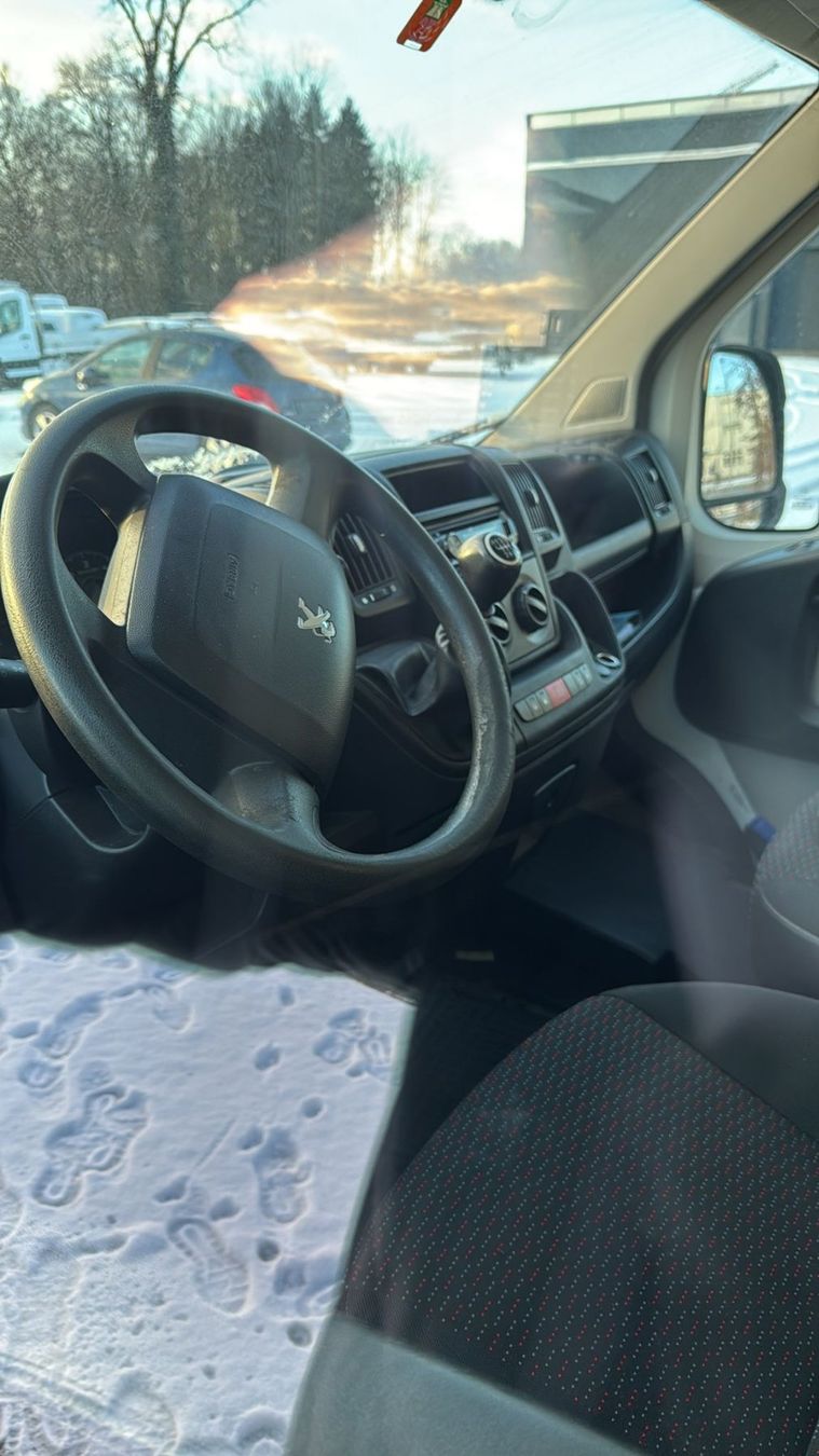 Peugeot Veicoli commerciali: PEUGEOT Boxer 2.2 HDI 330 Active L2H1 – Usato da Hünenberg venduto da Auto-Klinik01 4